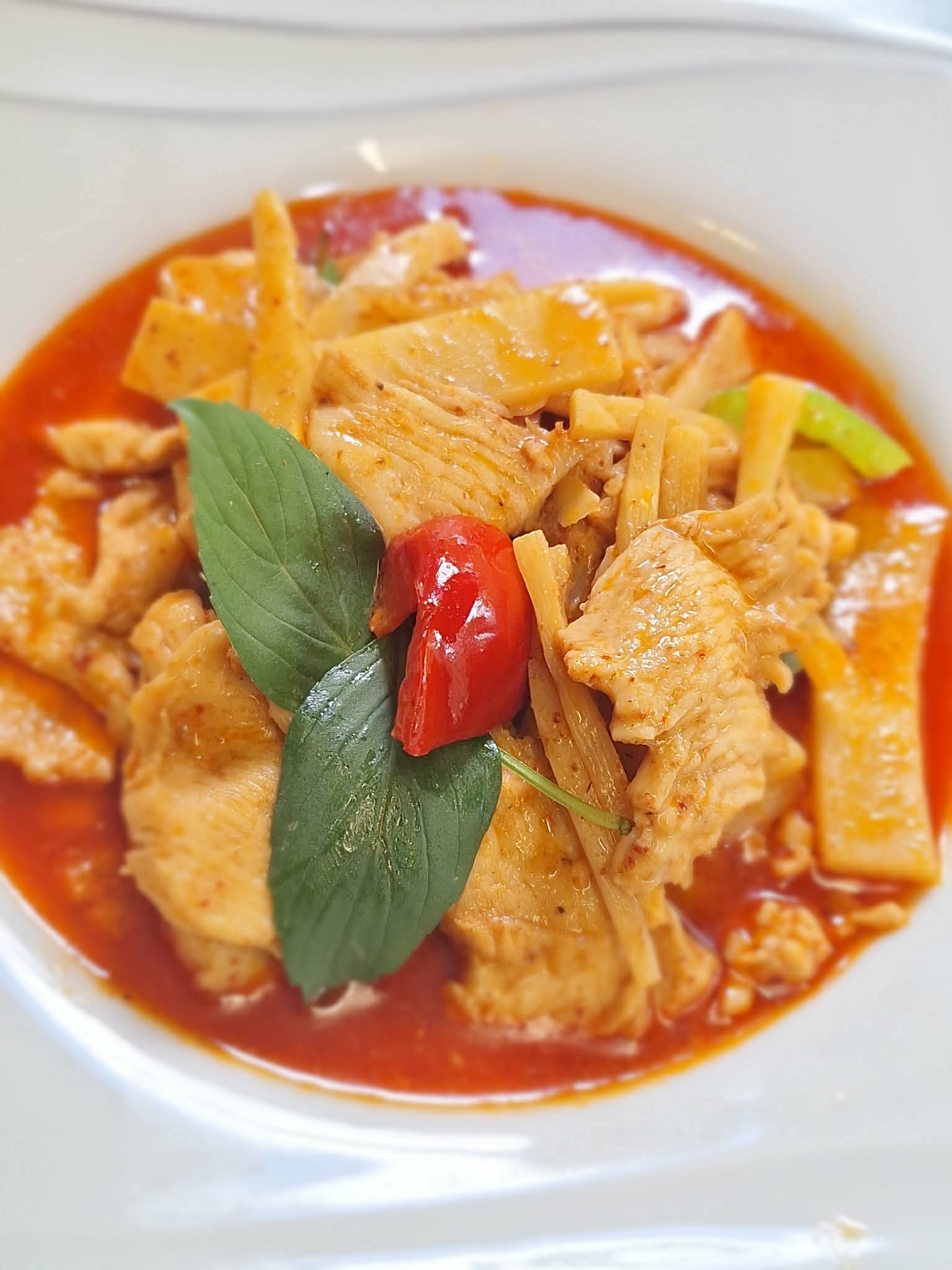 Röd curry med kyckling från Lilleskog Padthai61 i Töreboda